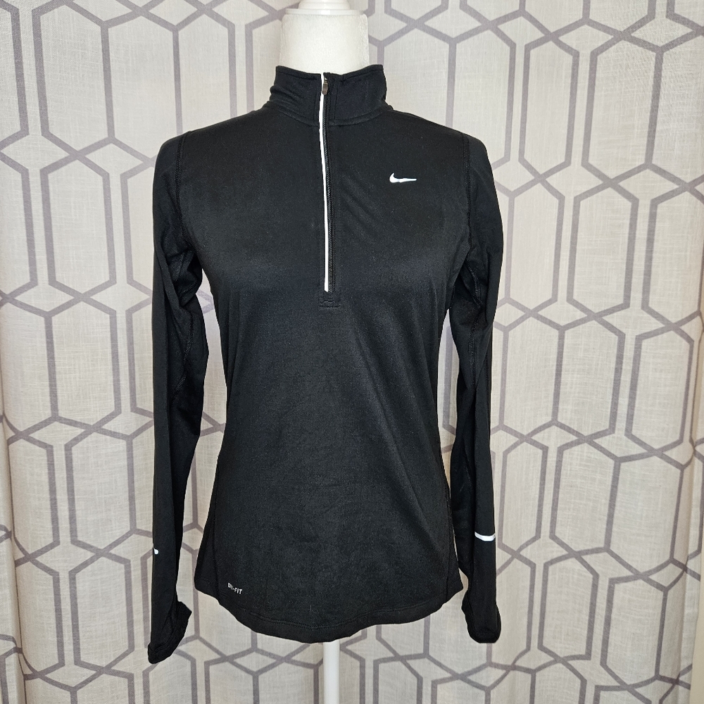 Nike dri-fit women long-sleeved sports sweater size S black